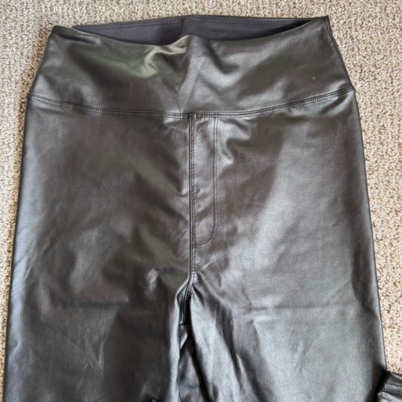 OFFLINE By Aerie Real Luxe Faux Leather Legging - Picture 3 of 5